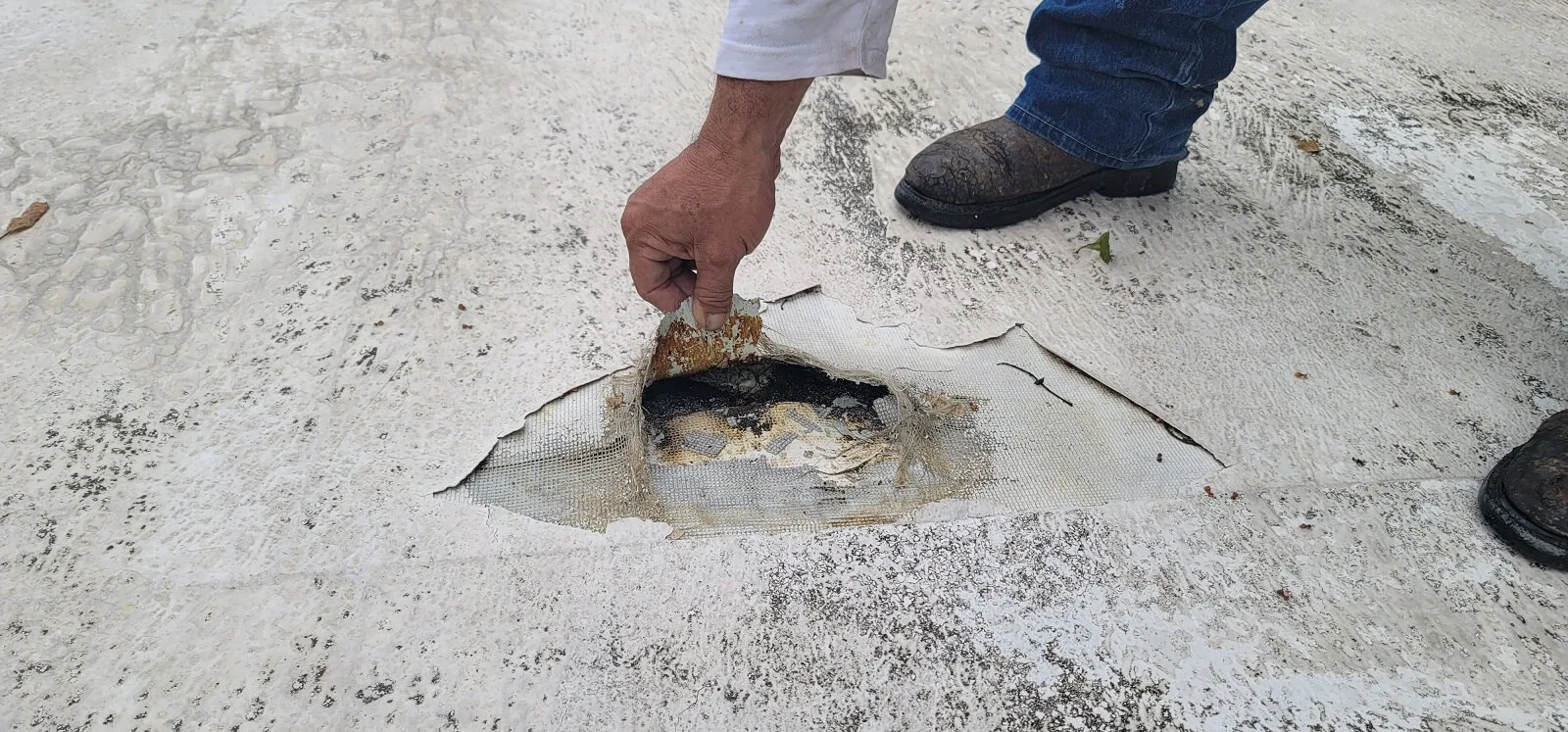 Flat roof repair in Plantation FL